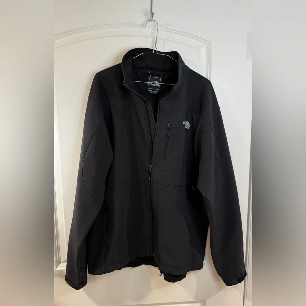 The North Face Men’s XL Black Softshell Jacket Full Zip Fleece Lined